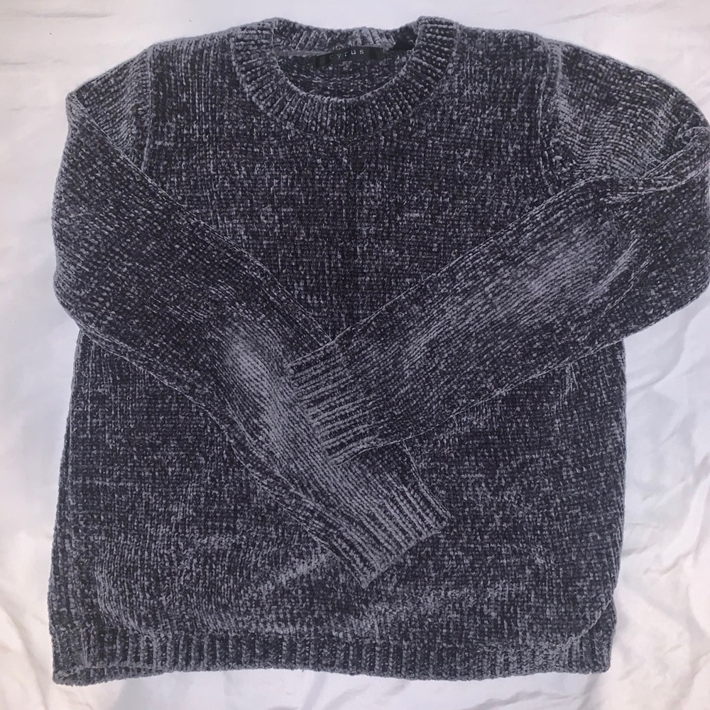 Cyrus Dark Grey Sweater w Velvet Sheen
